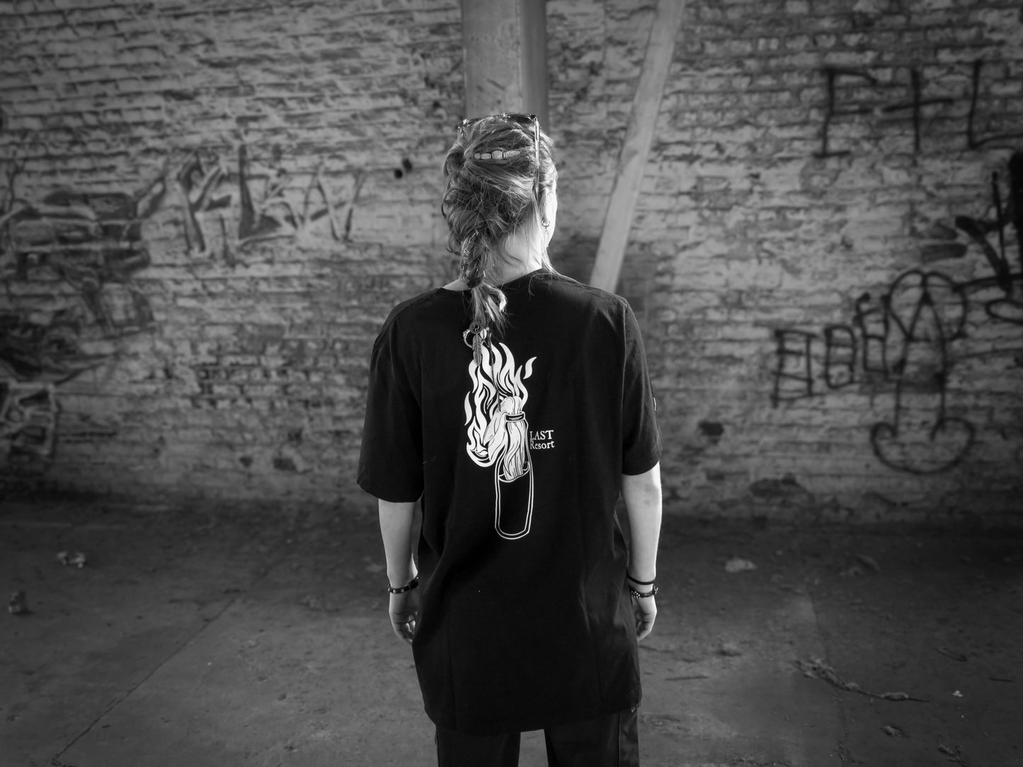 "Molotov" - Unisex t-shirt